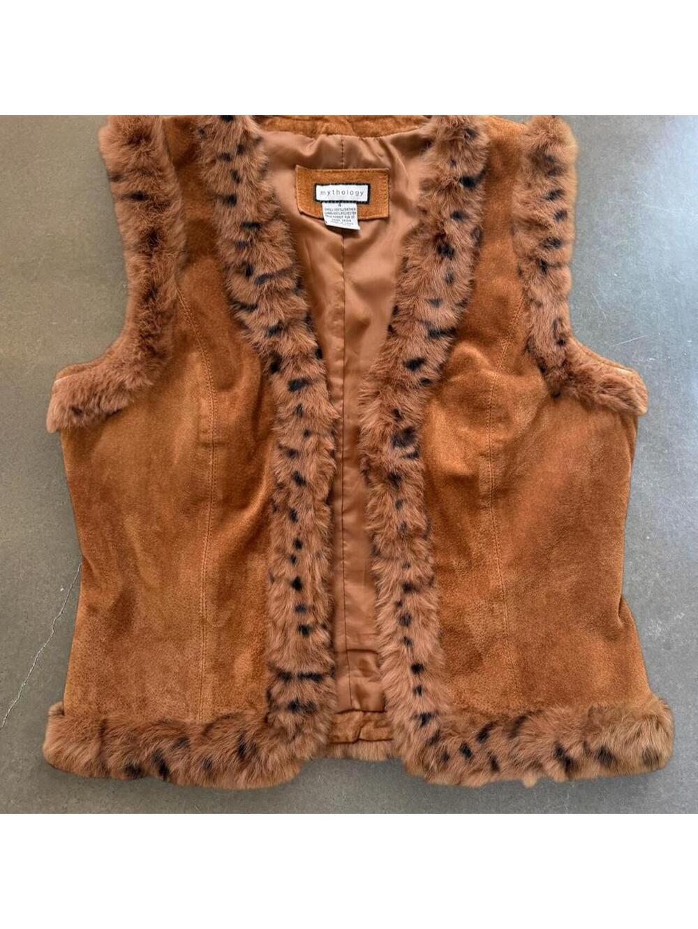 Mythology Genuine Leather Rabbit Fur Vest | Women’s Size 4 vintage